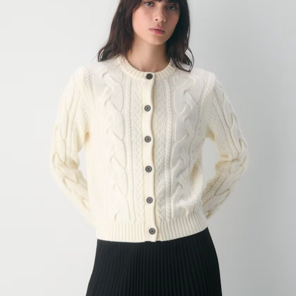 NWT Aritzia Heritage Knit Merino Wool Crew Cardigan Whisper White L